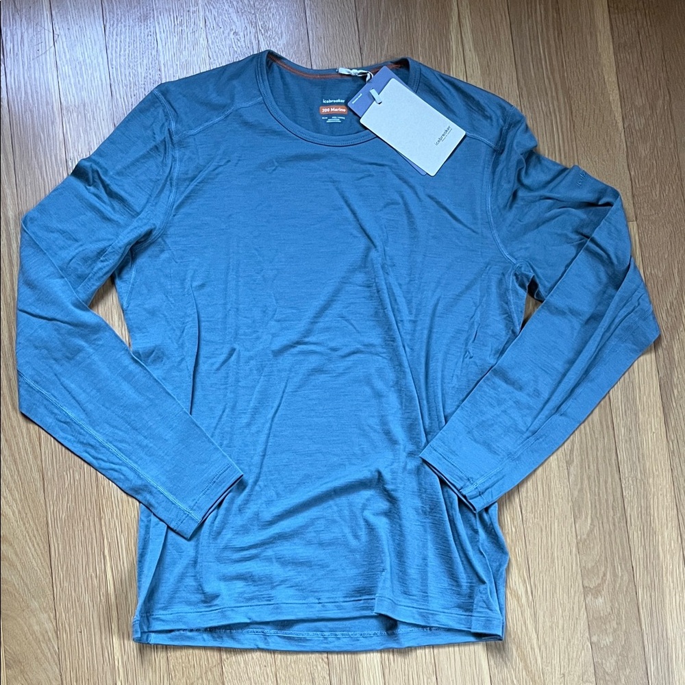 NWT Icebreaker Marino Wool base layer shirt